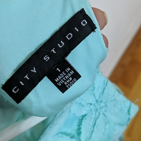 Juniors Dress - Picture 4 of 4